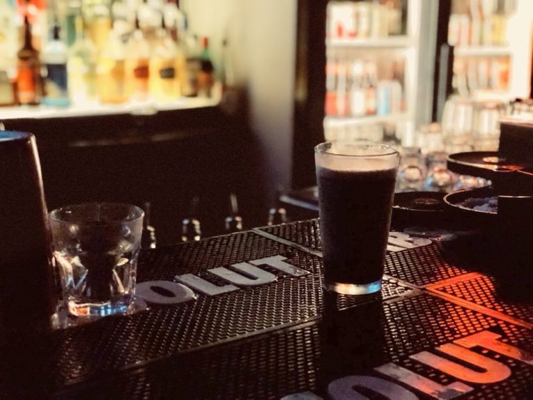 bentleys bar san antonio 1 768x576