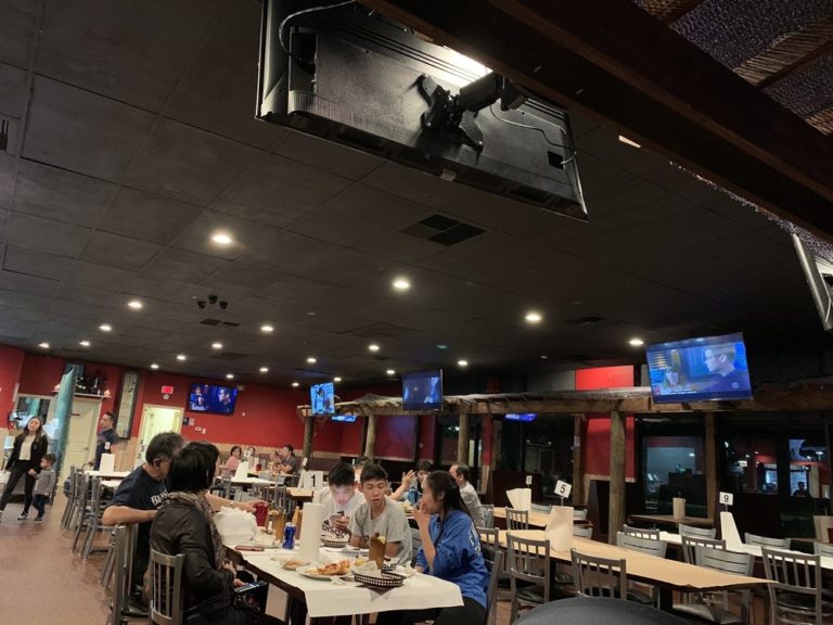 crab heads cajun boil missouri city 1 768x576