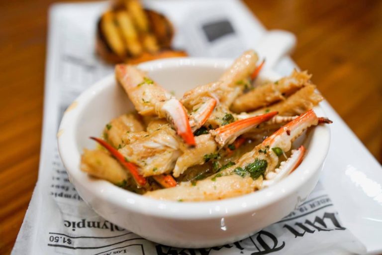 crab house seafood and oyster bar dallas 2 2 768x512