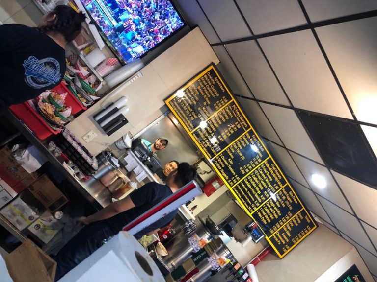 fish n tails oyster bar richardson 1 768x576