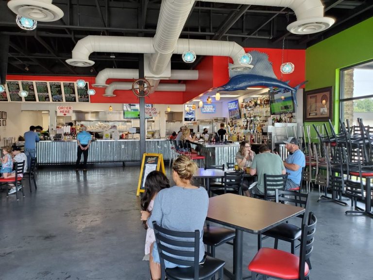 fish n tails oyster bar wylie 3 1 768x576