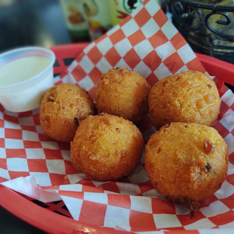 fish n tails oyster bar wylie 3 2 768x768