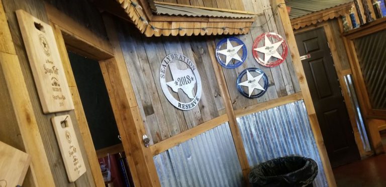 kickin kajun smokehouse la porte 1 768x373