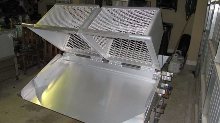 louisiana wild crawfish and catering austin 2 768x432