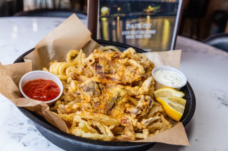 oakleys texas bar and grill waco 2 768x511