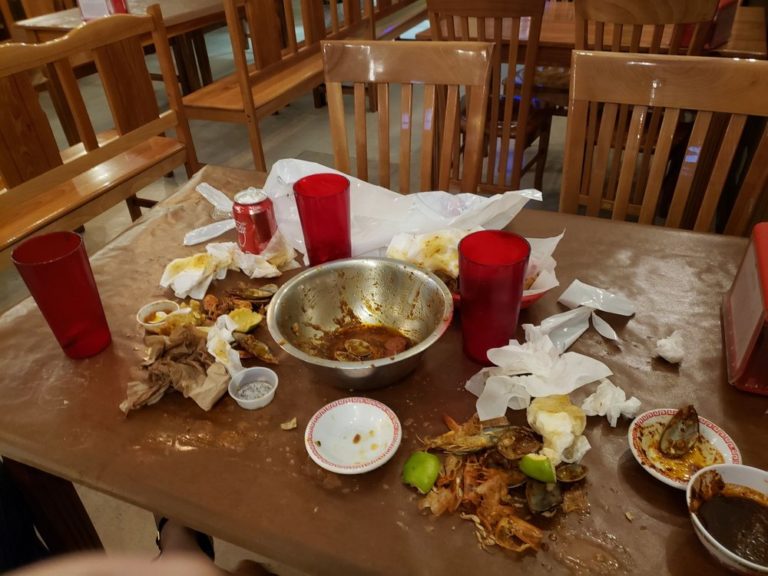 cajun crawfish stop covina 768x576