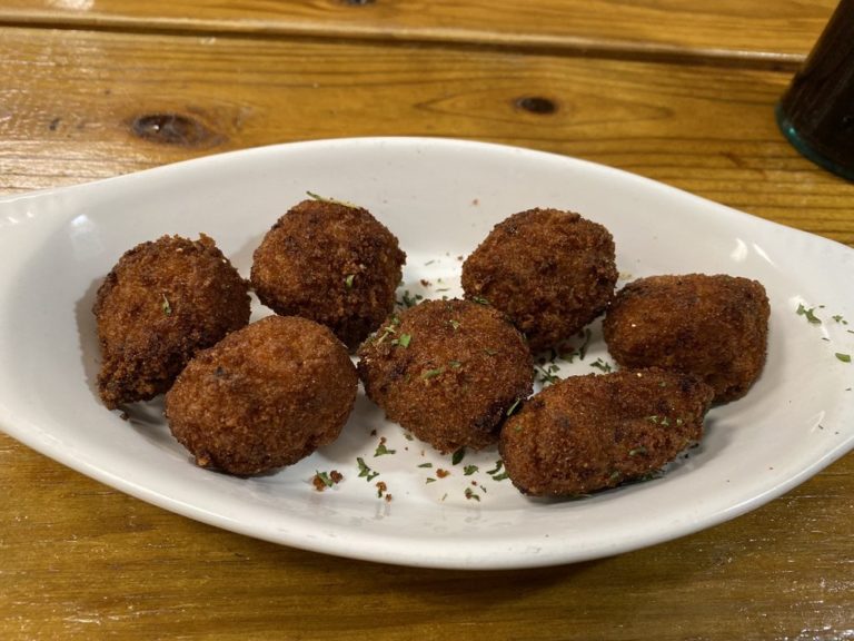 crawfish city louisiana baton rouge 3 2 768x576