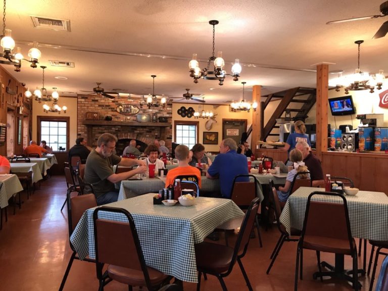 franks restaurant and smokehouse baton rouge 2 1 768x576