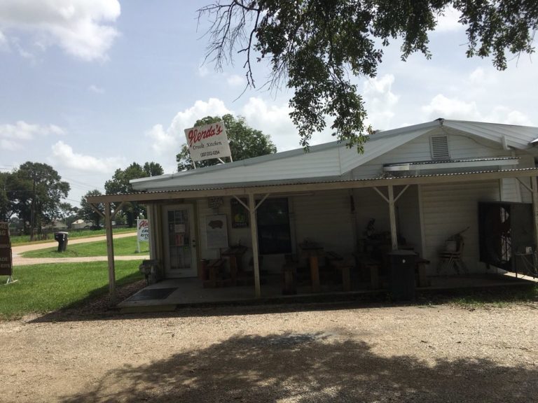 glendas creole kitchen restaurant breaux bridge 1 768x576