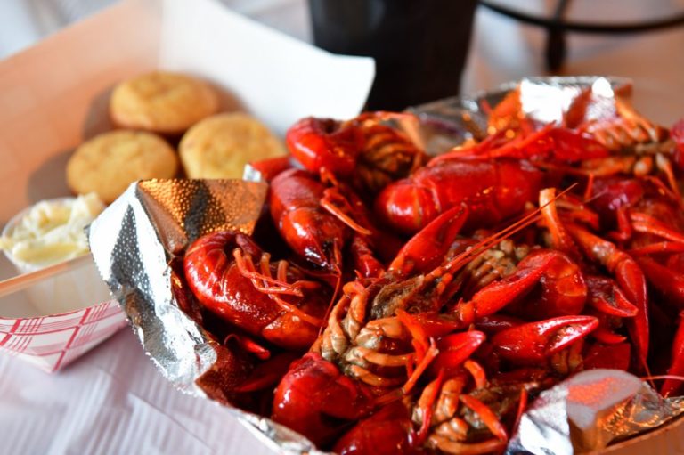 mattys crawdaddies redondo beach 2 768x511