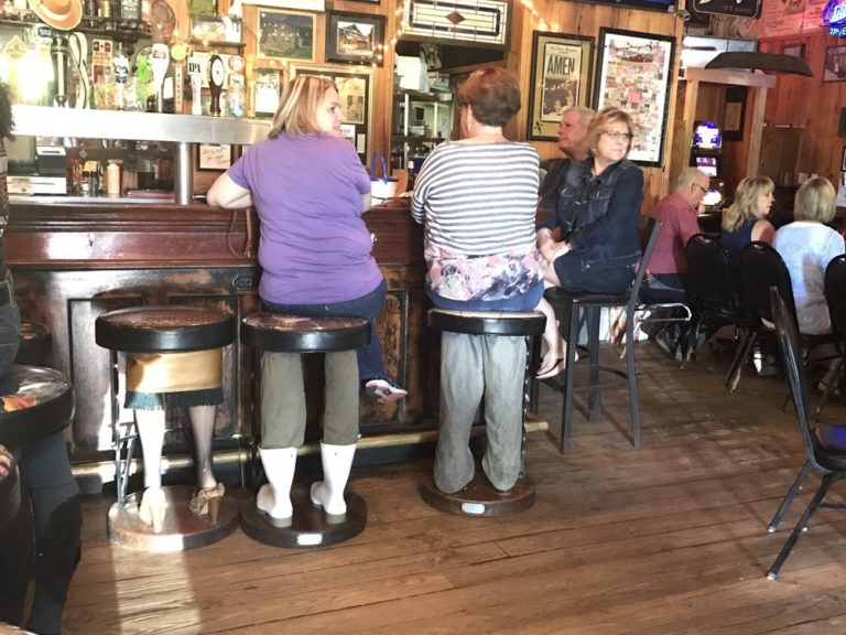 rivershack tavern jefferson 1 768x576