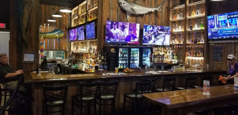 the bullfish bar kitchen baton rouge 2 1 768x373