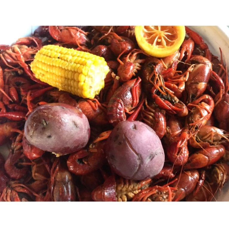 traceys original irish channel bar new orleans 768x768