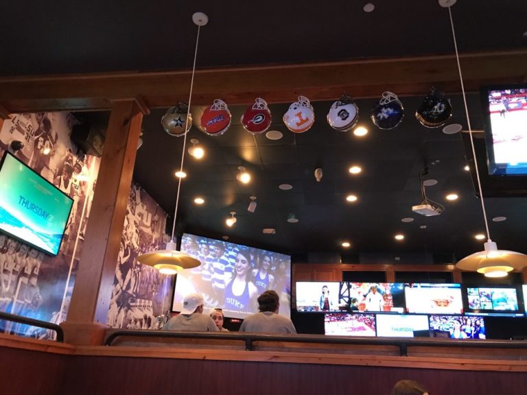 walk ons sports bistreaux baton rouge 1 768x576