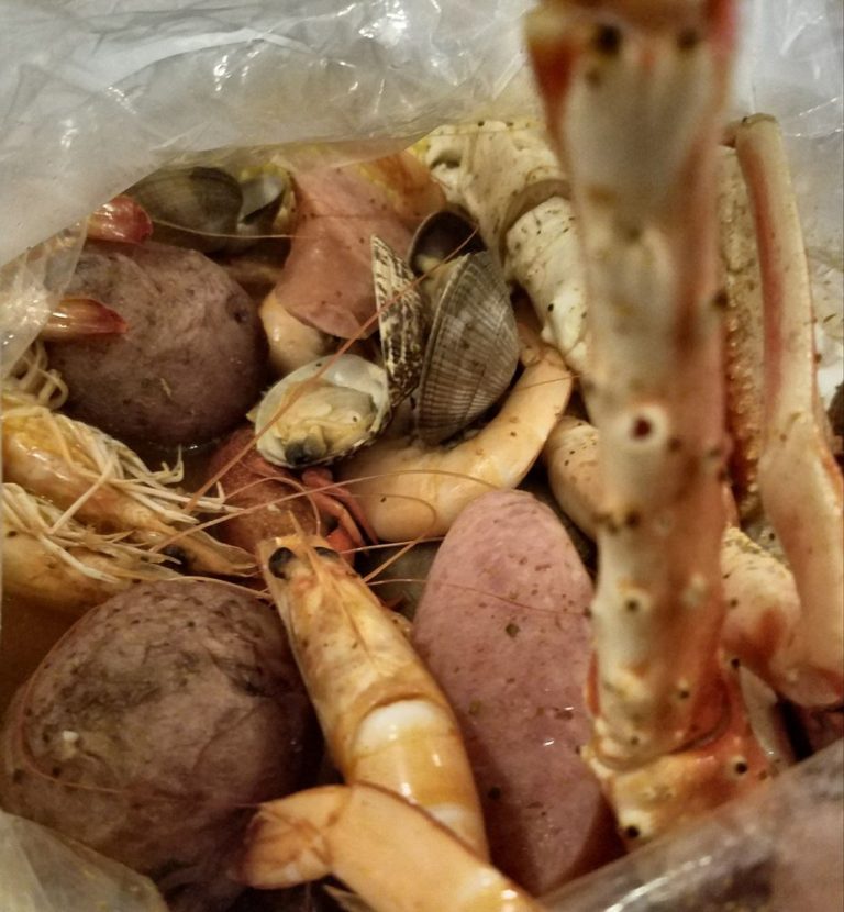 crab pub san diego 2 2 768x830