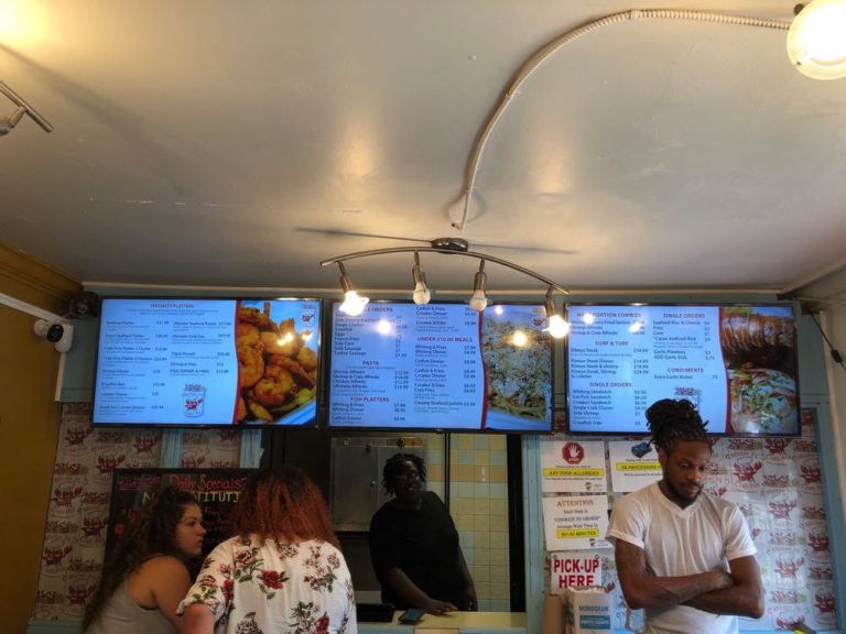 mr3s crabpot seafood takeout charlotte 1 768x576